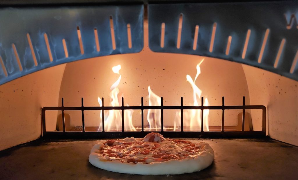 Dining- Pizza oven